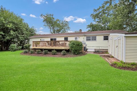 Tiny photo for 2N643 Diane Avenue, Glen Ellyn, IL 60137 (MLS # 12442403)