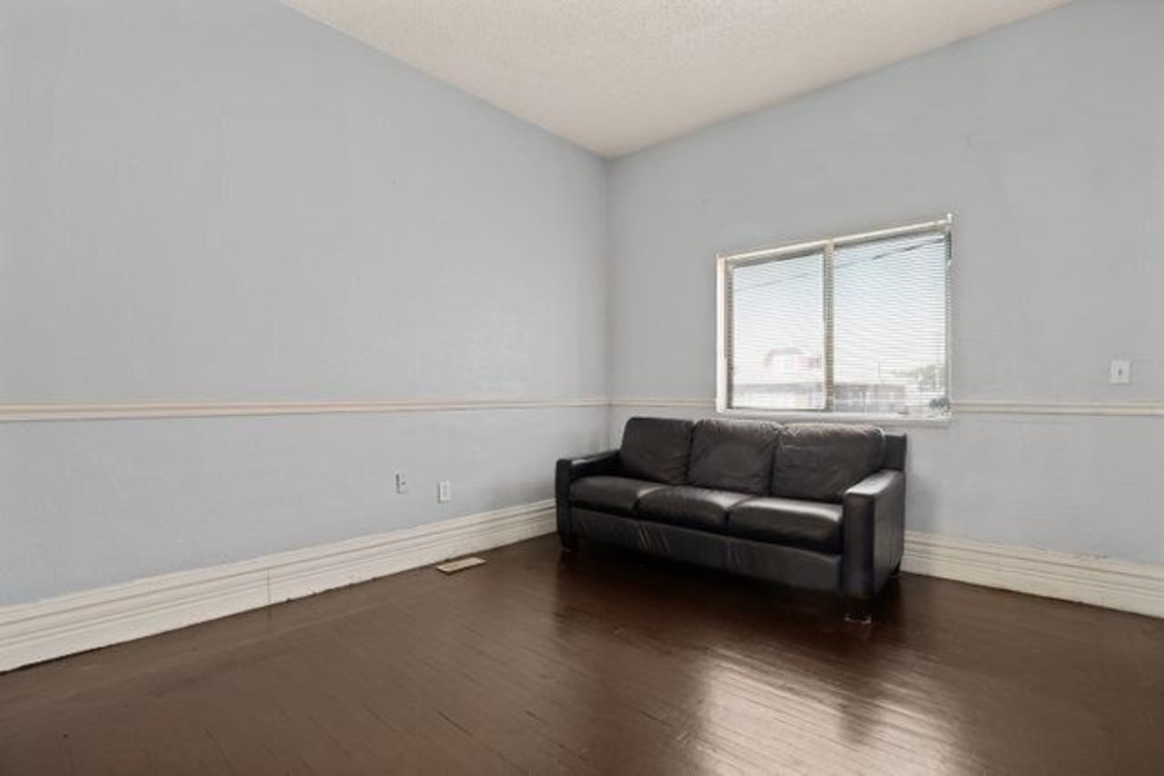 3609 S California Avenue