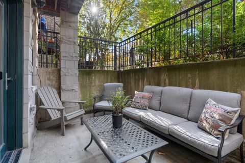 Tiny photo for 1511 N Hudson Avenue #1S, Chicago, IL 60610 (MLS # 12517908)