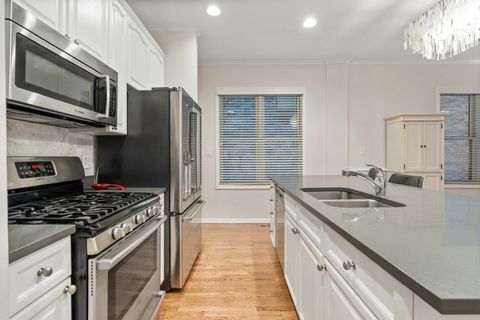 Tiny photo for 1511 N Hudson Avenue #1S, Chicago, IL 60610 (MLS # 12517908)