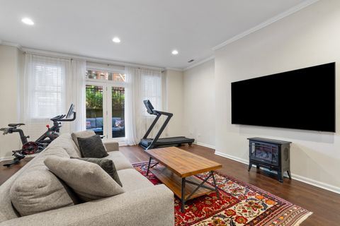 Tiny photo for 1511 N Hudson Avenue #1S, Chicago, IL 60610 (MLS # 12517908)