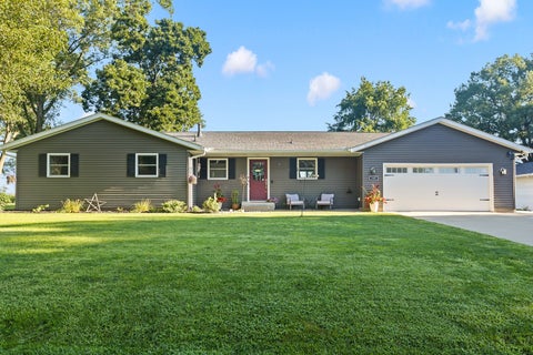 Photo of 105 N Park Avenue, Geneseo, IL 61254 (MLS # 12736814)