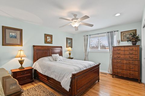 Tiny photo for 573 Shorely Drive, Barrington, IL 60010 (MLS # 12589077)