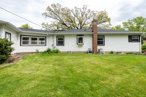 Tiny photo for 616 Highland Avenue, Antioch, IL 60002 (MLS # 12645774)