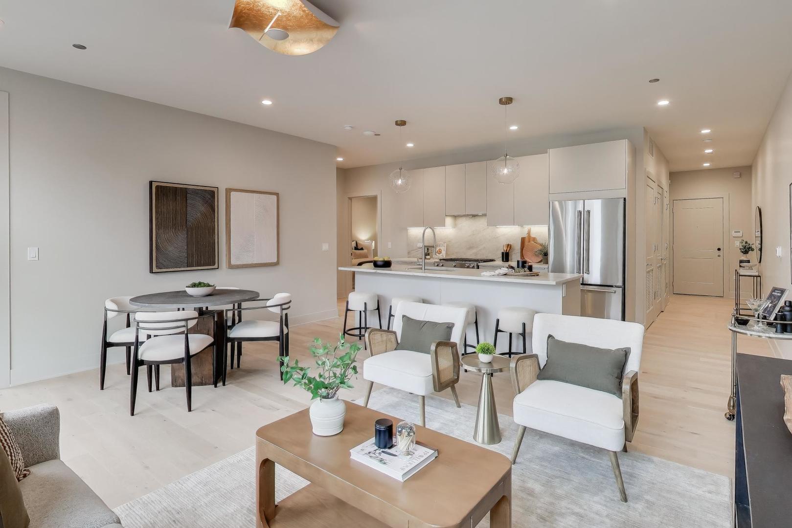 1317 N Western Avenue 205