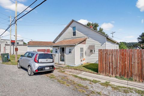 Tiny photo for 526 Columbia Road, Dupo, IL 62239 (MLS # 12487624)