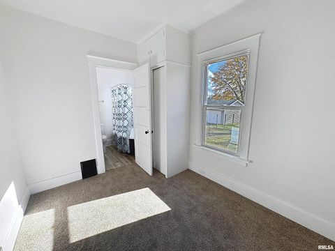 Tiny photo for 1638 20TH Avenue, Moline, IL 61265 (MLS # QC4269270)