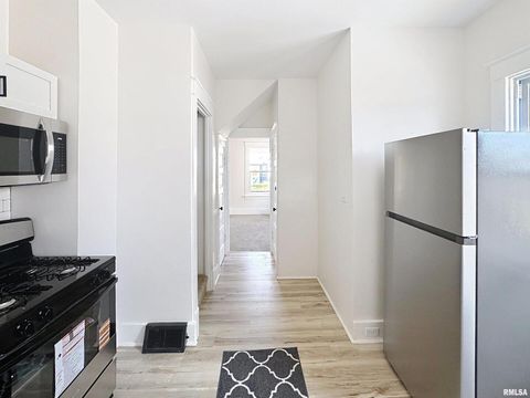 Tiny photo for 1638 20TH Avenue, Moline, IL 61265 (MLS # QC4269270)