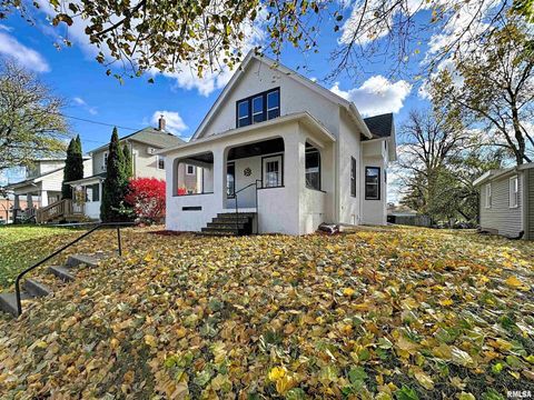 Tiny photo for 1638 20TH Avenue, Moline, IL 61265 (MLS # QC4269270)