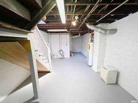 Tiny photo for 1638 20TH Avenue, Moline, IL 61265 (MLS # QC4269270)