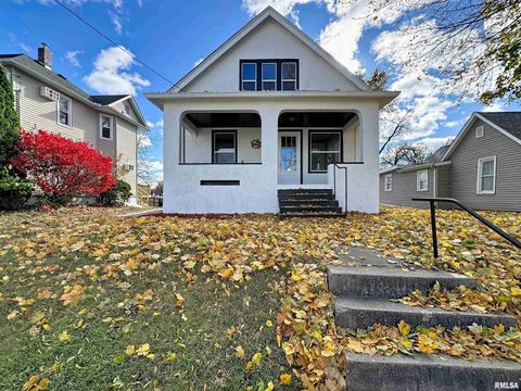 Photo of 1638 20TH Avenue, Moline, IL 61265 (MLS # QC4269270)