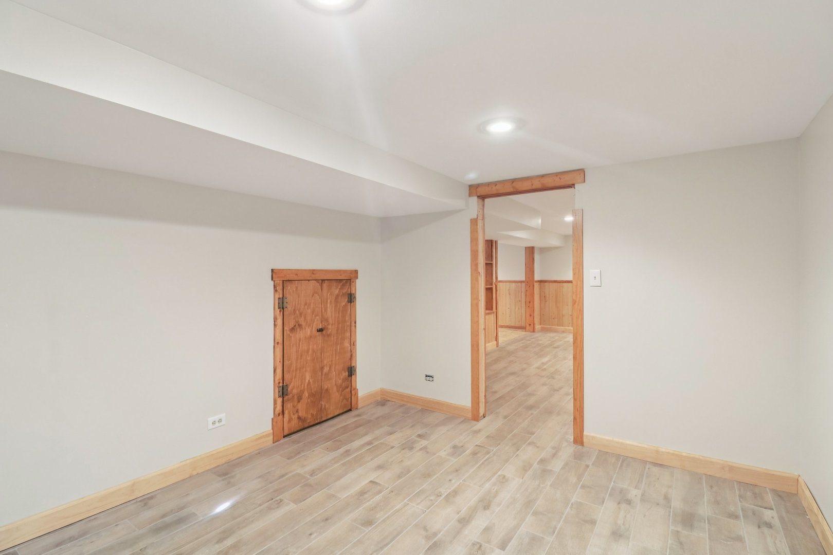 Crystal Lake, Illinois 60014, United States, 3 Bedrooms Bedrooms, ,2 BathroomsBathrooms,Residential,Active,235091