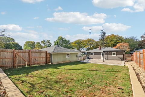 Tiny photo for 337 Hickory Drive, Crystal Lake, IL 60014 (MLS # 12505425)