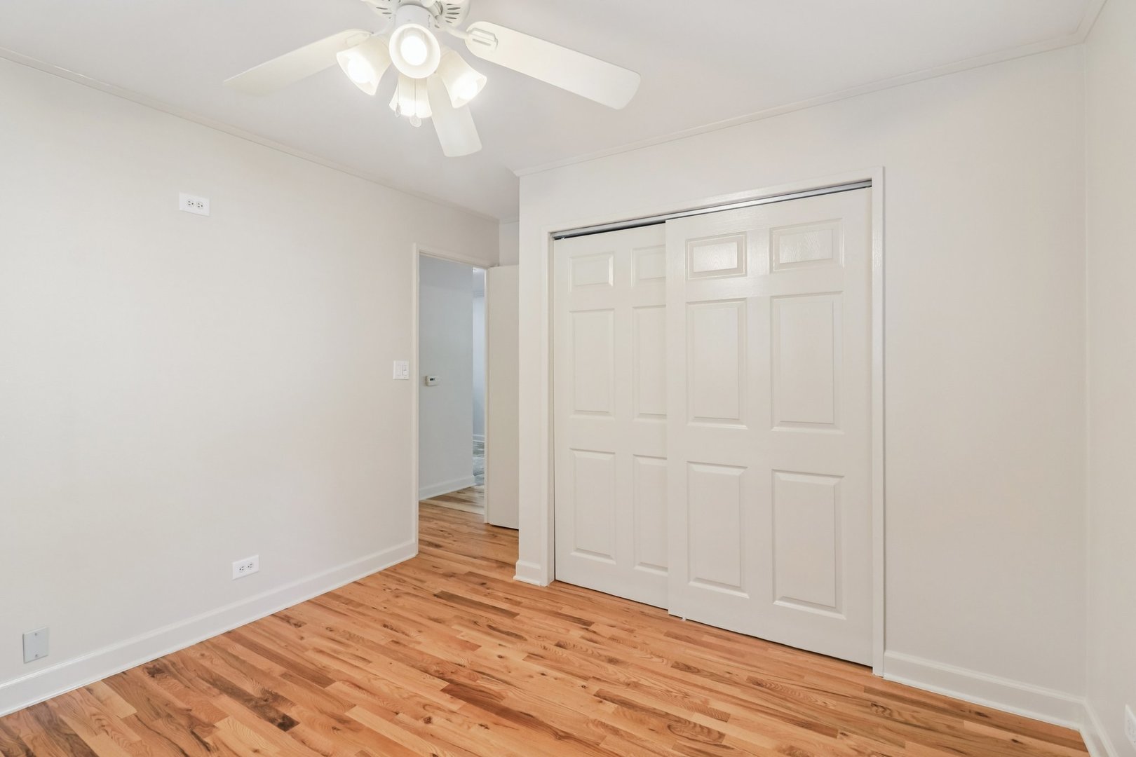 Crystal Lake, Illinois 60014, United States, 3 Bedrooms Bedrooms, ,2 BathroomsBathrooms,Residential,Active,235091