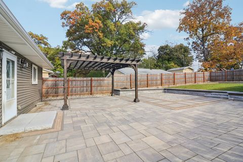 Tiny photo for 337 Hickory Drive, Crystal Lake, IL 60014 (MLS # 12505425)