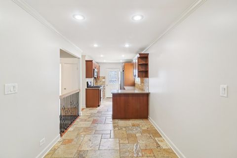 Tiny photo for 337 Hickory Drive, Crystal Lake, IL 60014 (MLS # 12505425)