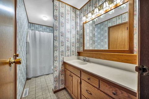 Tiny photo for 4915 Hopewood Court, Peoria, IL 61607 (MLS # 12530066)