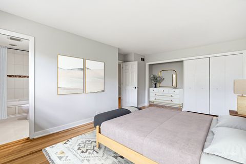 Tiny photo for 4939 Farwell Avenue, Skokie, IL 60077 (MLS # 12640720)
