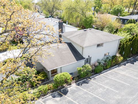Tiny photo for 4939 Farwell Avenue, Skokie, IL 60077 (MLS # 12640720)