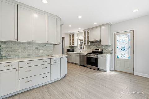 Tiny photo for 4939 Farwell Avenue, Skokie, IL 60077 (MLS # 12640720)