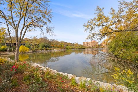 Tiny photo for 6008 LAKE Drive E #1A, Lisle, IL 60532 (MLS # 12507502)