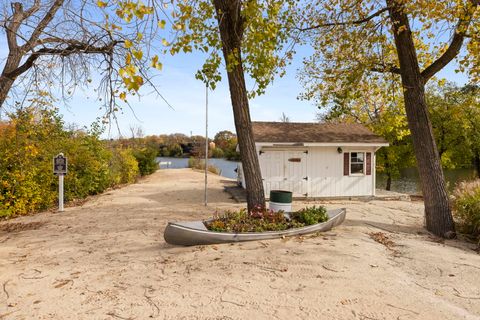 Tiny photo for 6008 LAKE Drive E #1A, Lisle, IL 60532 (MLS # 12507502)