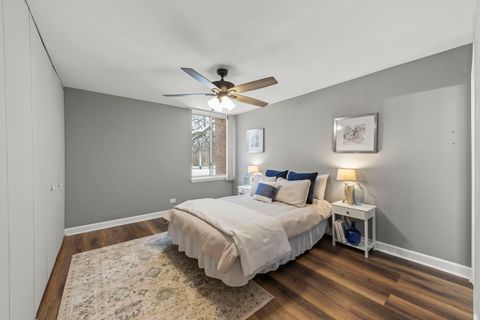 Tiny photo for 6008 LAKE Drive E #1A, Lisle, IL 60532 (MLS # 12507502)