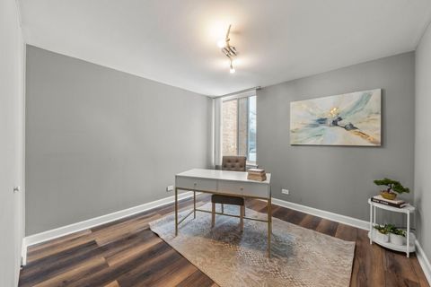 Tiny photo for 6008 LAKE Drive E #1A, Lisle, IL 60532 (MLS # 12507502)