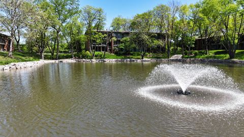 Tiny photo for 6008 LAKE Drive E #1A, Lisle, IL 60532 (MLS # 12507502)
