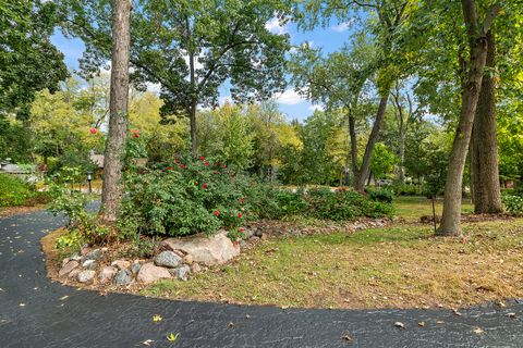 Tiny photo for 1935 Green Trails Drive, Lisle, IL 60532 (MLS # 12495213)