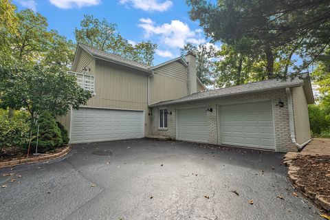Tiny photo for 1935 Green Trails Drive, Lisle, IL 60532 (MLS # 12495213)