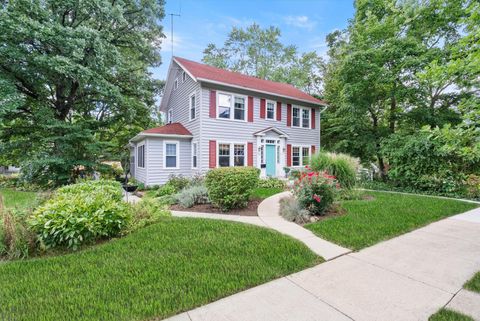 A home in West Chicago