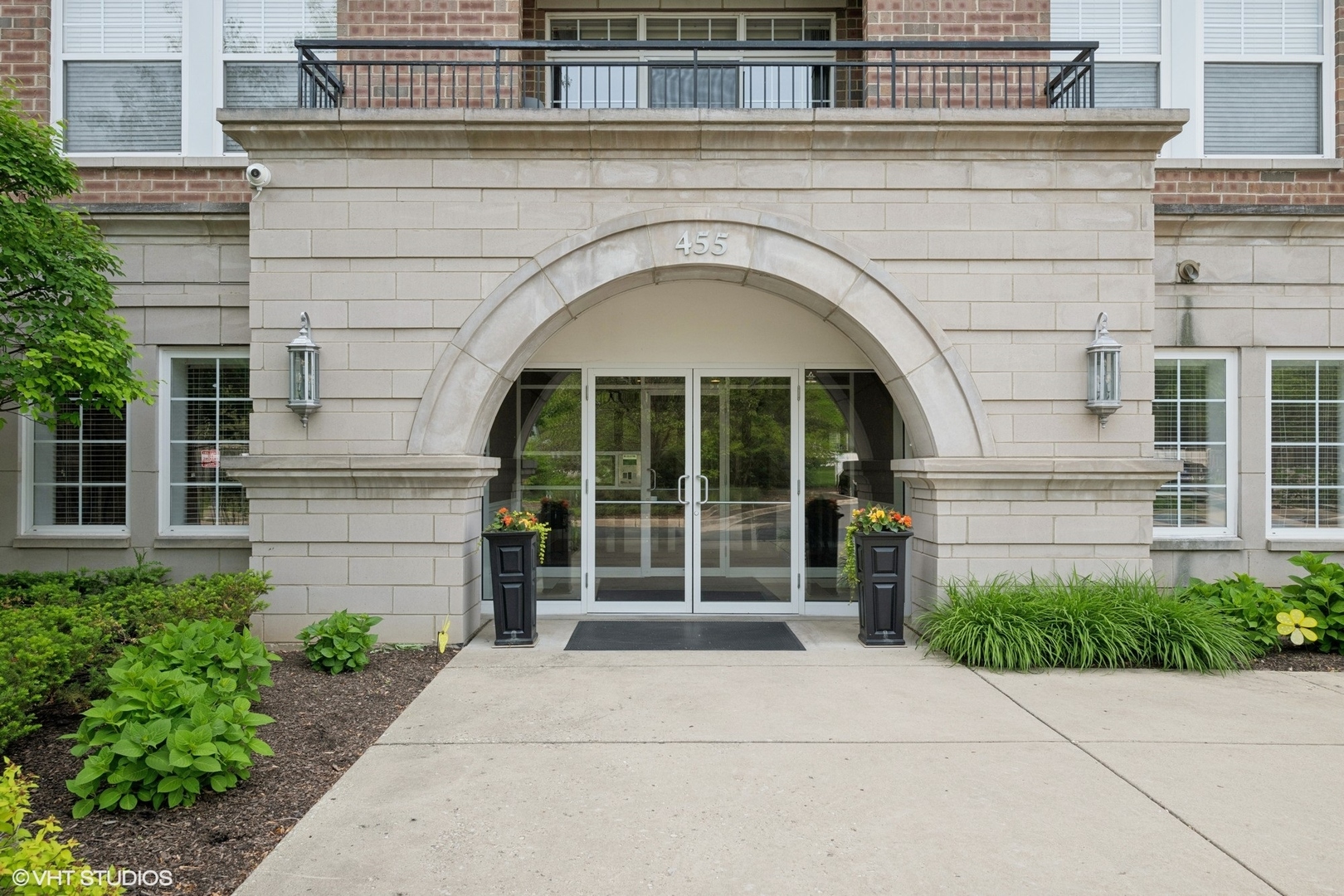 455 W Wood Street 210