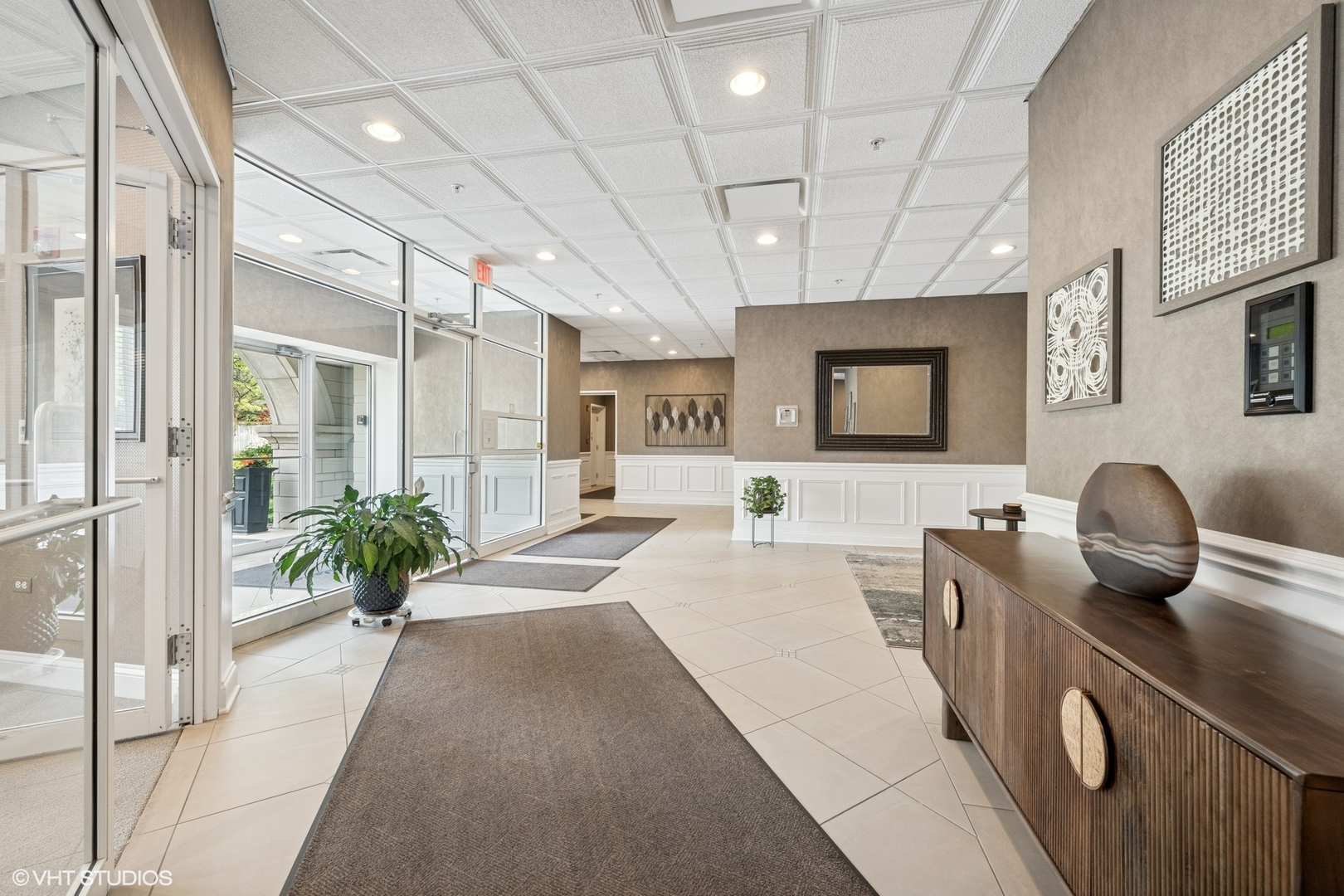 455 W Wood Street 210