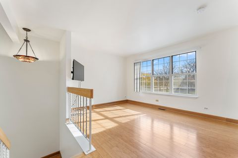 Tiny photo for 60 Whitman Drive, Schaumburg, IL 60173 (MLS # 12506956)