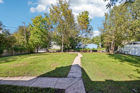 Tiny photo for 37966 N Nora Place, Spring Grove, IL 60081 (MLS # 12789109)