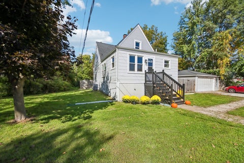 Tiny photo for 37966 N Nora Place, Spring Grove, IL 60081 (MLS # 12789109)