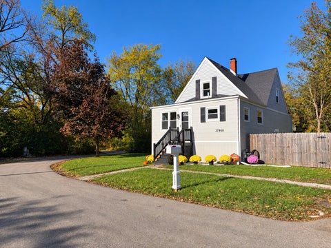 Photo of 37966 N Nora Place, Spring Grove, IL 60081 (MLS # 12789109)