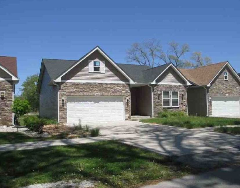 3648 W 139th Place