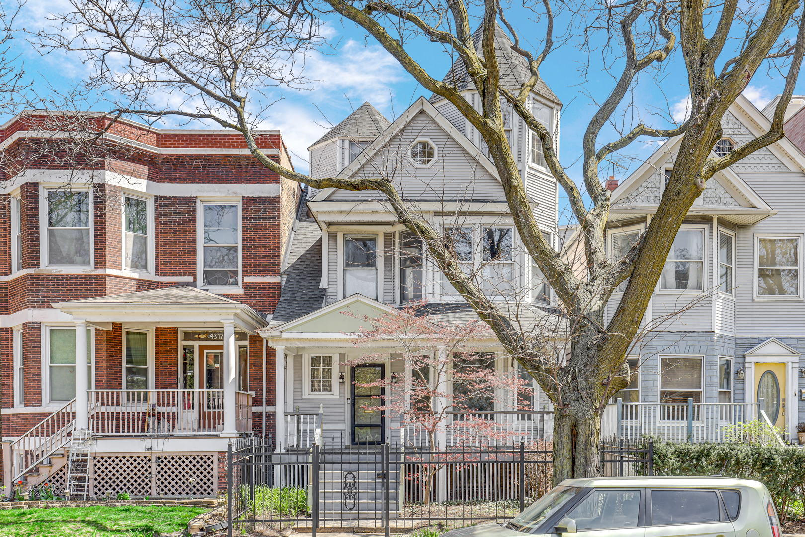4313 N Ashland Avenue