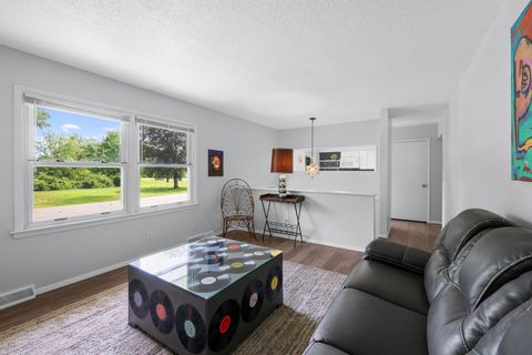 Tiny photo for 2602 Greenway Drive, Bettendorf, IA 52722 (MLS # 12660330)