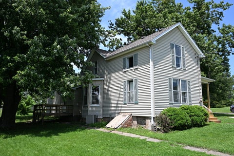 Tiny photo for 302 S Summit Street, El Paso, IL 61738 (MLS # 12691376)