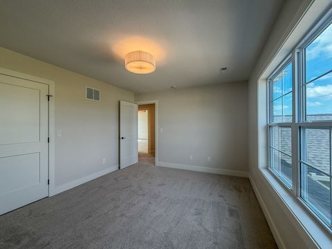 Tiny photo for 506 N Beacon Hill Circle, Urbana, IL 61802 (MLS # 12645757)