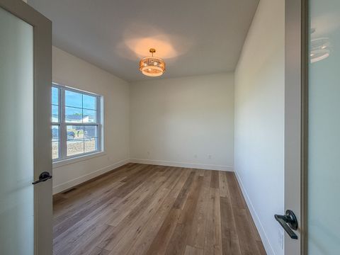 Tiny photo for 506 N Beacon Hill Circle, Urbana, IL 61802 (MLS # 12645757)