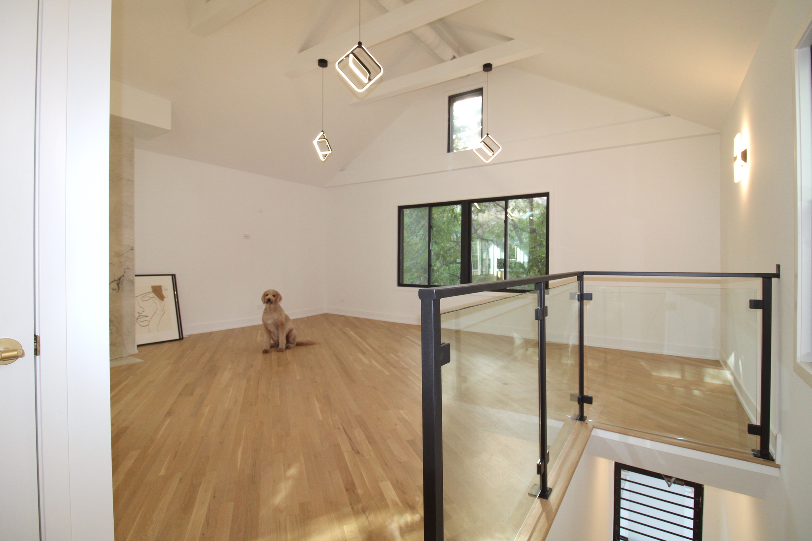 933 N Ashland Avenue 2F