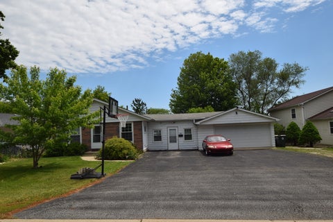 Photo of 1531 N East End Avenue, Round Lake Beach, IL 60073 (MLS # 12658293)