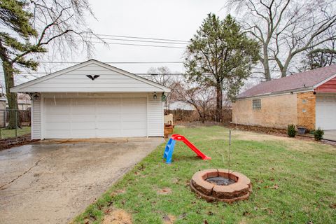 Tiny photo for 9023 MARMORA Avenue, Morton Grove, IL 60053 (MLS # 12590911)