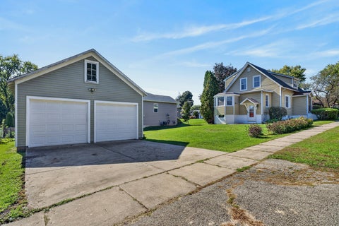 Tiny photo for 5723 Milwaukee Avenue, Richmond, IL 60071 (MLS # 12767815)