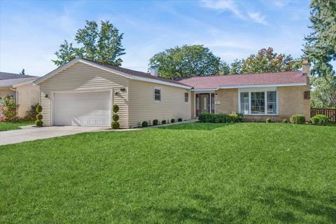 2214 Kingston Drive Wheaton IL 60189