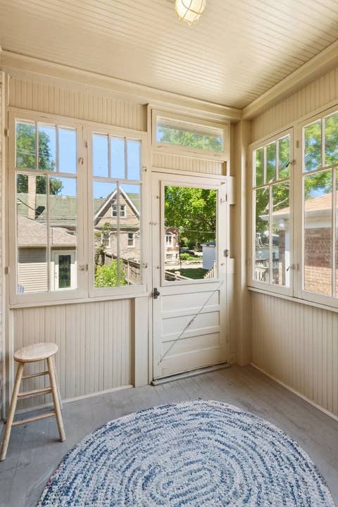 Tiny photo for 5752 N Sacramento Avenue, Chicago, IL 60659 (MLS # 12679944)